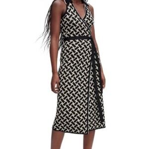 NWT Diane Von Furstenberg for Target  Sleeveless Sweater Wrap‎ Dress XXS Neutral